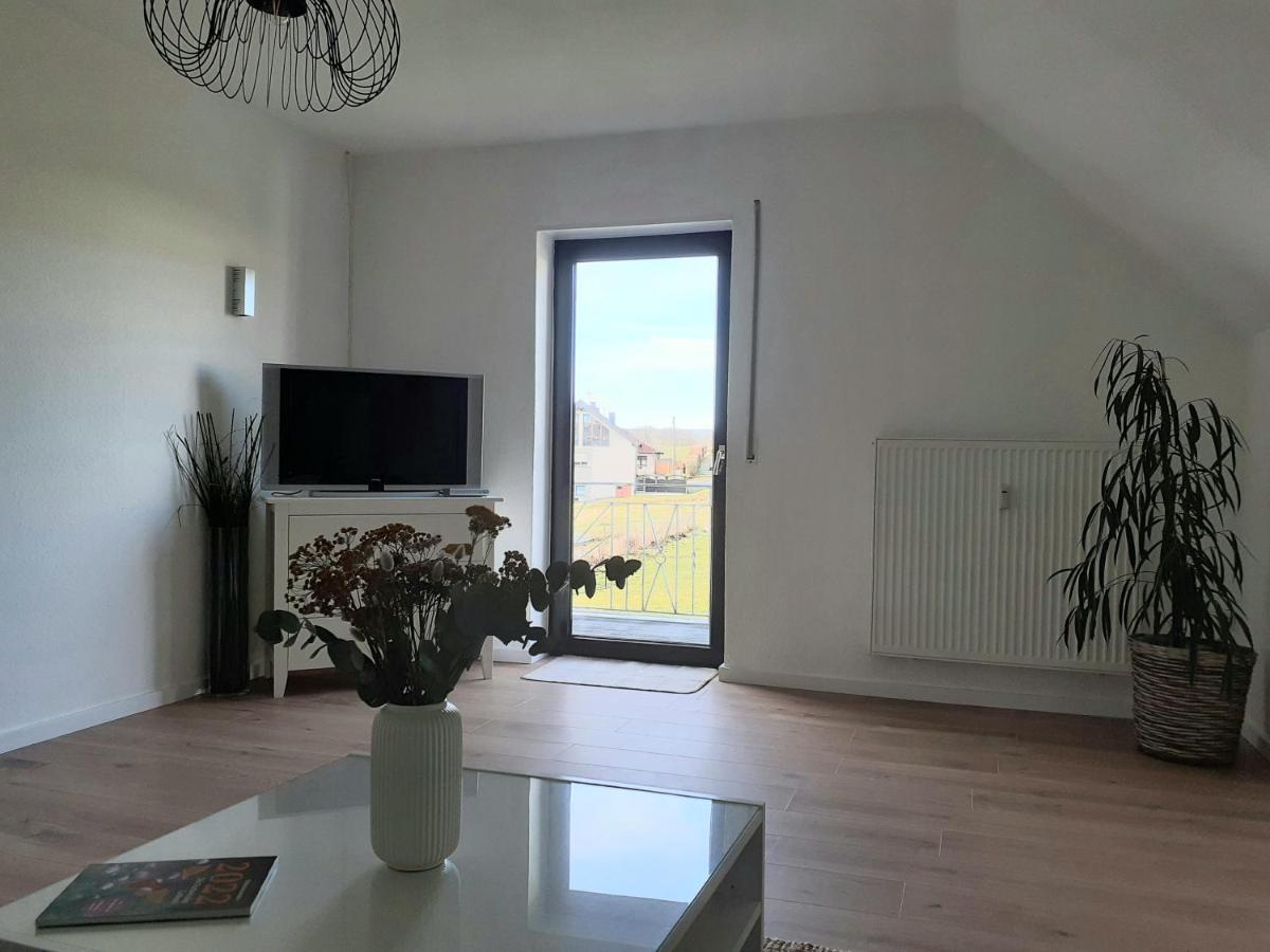 Eifelstern-Schoene Ferienwohnung Mit Balkon Kalenborn-Scheuern Exterior foto